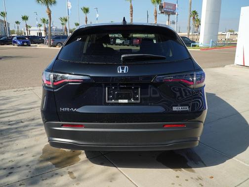 Crystal Black Pearl 2026 Honda HR-V LX