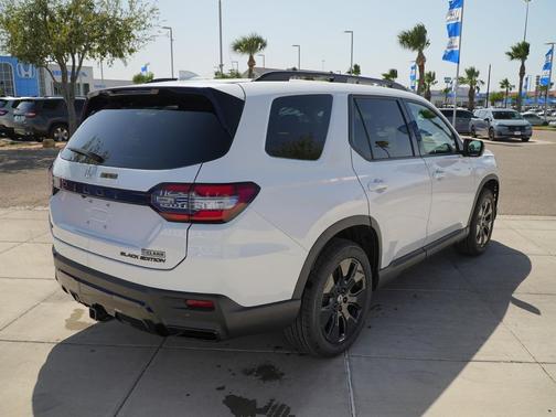 2026 Honda Pilot Black Edition