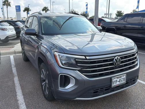 Platinum Gray Metallic 2024 Volkswagen Atlas 2.0T SE