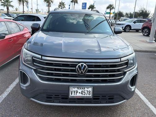 Platinum Gray Metallic 2024 Volkswagen Atlas 2.0T SE