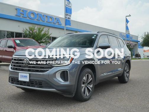 Platinum Gray Metallic 2024 Volkswagen Atlas 2.0T SE