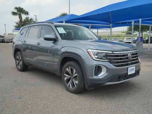 Platinum Gray Metallic 2024 Volkswagen Atlas 2.0T SE