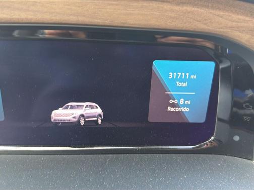 Platinum Gray Metallic 2024 Volkswagen Atlas 2.0T SE