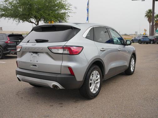 Iconic Silver 2021 Ford Escape SE