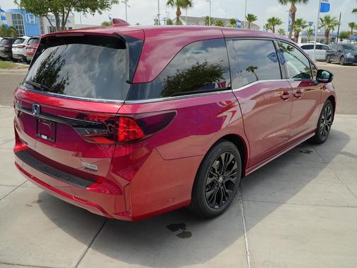Radiant Red Metallic II 2026 Honda Odyssey Sport-L