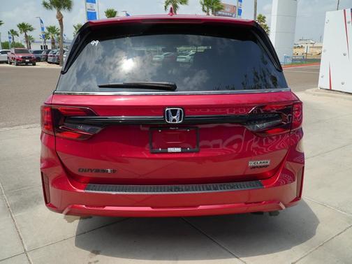 Radiant Red Metallic II 2026 Honda Odyssey Sport-L