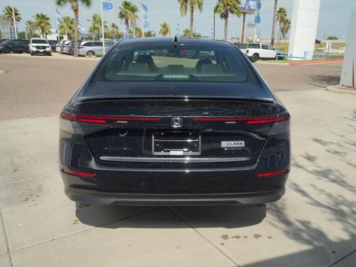 Crystal Black Pearl 2026 Honda Accord Hybrid Sport