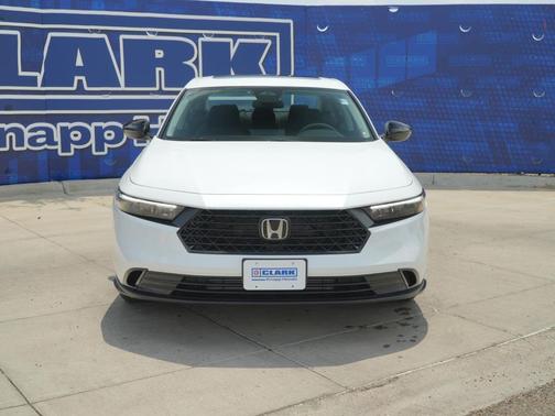 Platinum White Pearl 2026 Honda Accord SE