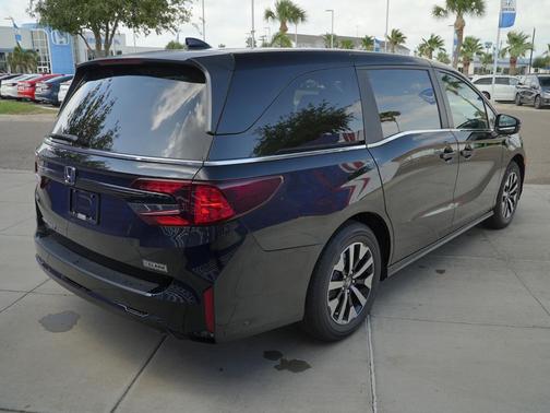 Crystal Black Pearl 2026 Honda Odyssey EX-L