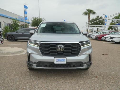 Lunar Silver Metallic 2023 Honda Pilot 2WD EX-L 8 Passenger