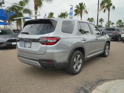 Lunar Silver Metallic 2023 Honda Pilot 2WD EX-L 8 Passenger