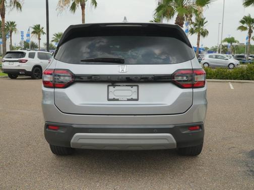 Lunar Silver Metallic 2023 Honda Pilot 2WD EX-L 8 Passenger