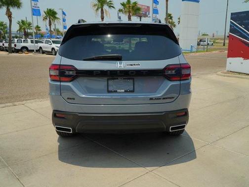 2025 Honda Pilot Black Edition