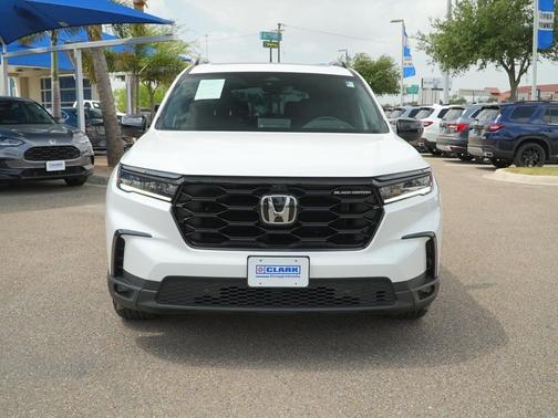 Platinum White Pearl 2025 Honda Pilot Black Edition