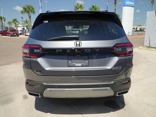 Modern Steel Metallic 2026 Honda Pilot Touring 8-Passenger