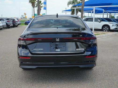 Crystal Black Pearl 2026 Honda Accord SE