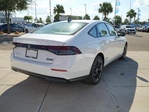 2025 Honda Accord Sport SE 1.5T