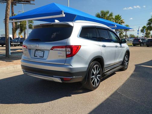 2022 Honda Pilot AWD Elite