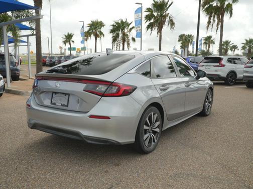 Lunar Silver Metallic 2022 Honda Civic EX-L