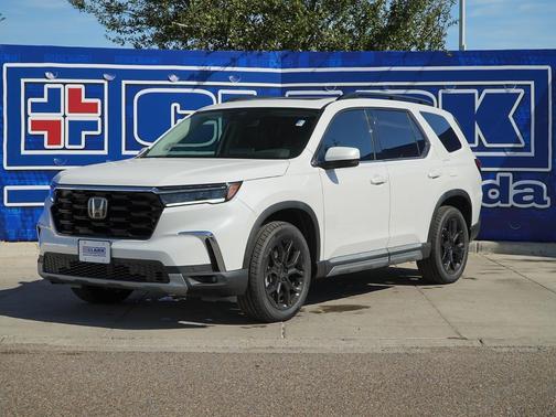2025 Honda Pilot Touring 8-Passenger