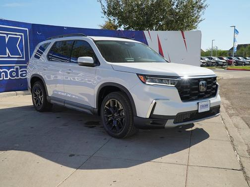 2025 Honda Pilot Touring 8-Passenger