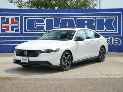 Platinum White Pearl 2026 Honda Accord SE
