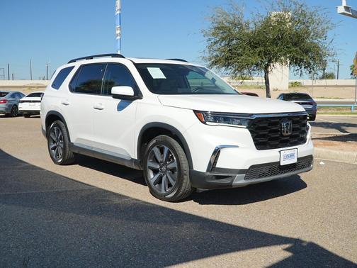 2023 Honda Pilot Touring 8-Passenger
