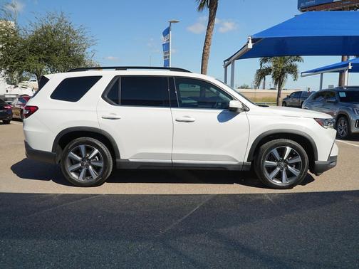 2023 Honda Pilot Touring 8-Passenger