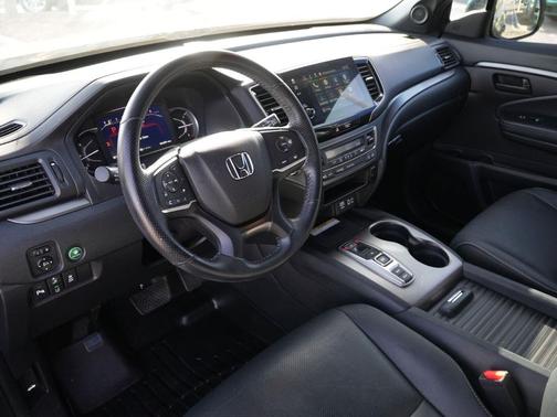 Crystal Black Pearl 2022 Honda Passport 2WD EX-L