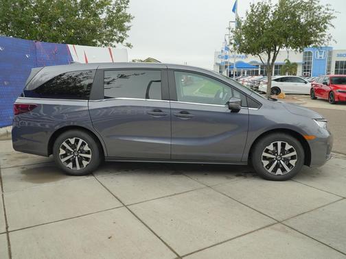 Modern Steel Metallic 2026 Honda Odyssey EX-L