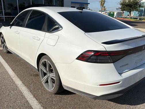 Platinum White Pearl 2025 Honda Accord Hybrid Sport