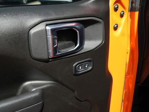 Joose 2025 Jeep Wrangler Sport