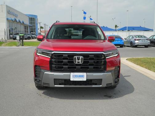 2026 Honda Pilot Touring 8-Passenger