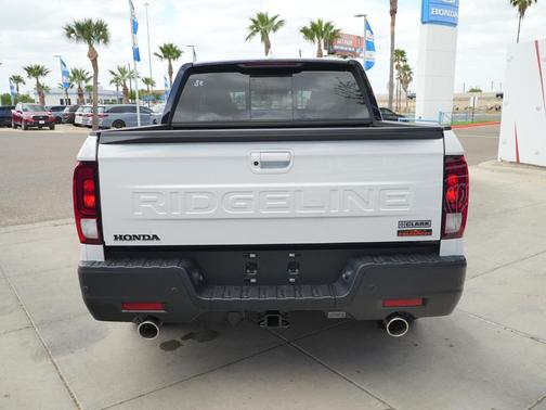 Platinum White Pearl 2026 Honda Ridgeline TrailSport+