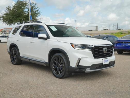 Platinum White Pearl 2025 Honda Pilot Touring 8-Passenger