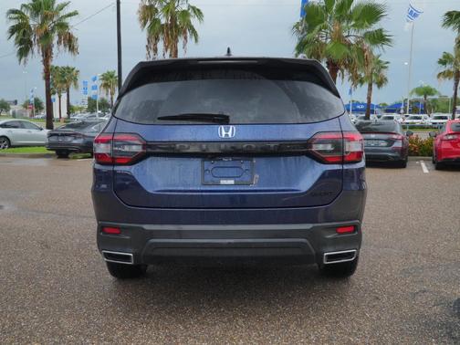 Obsidian Blue Pearl 2025 Honda Pilot Sport