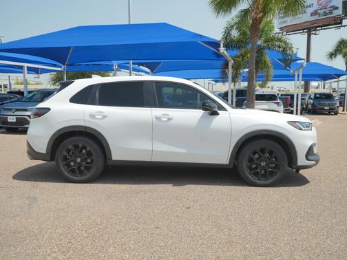 Platinum White Pearl 2024 Honda HR-V 2WD Sport