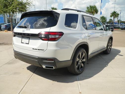 2025 Honda Pilot Black Edition
