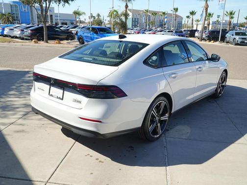 Platinum White Pearl 2026 Honda Accord SE