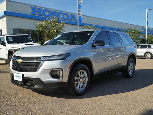 2022 Chevrolet Traverse LS