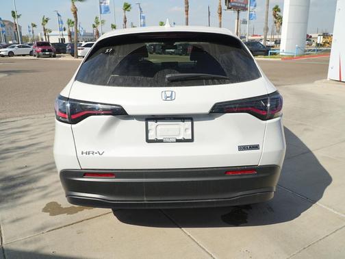 2026 Honda HR-V LX