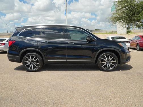 2022 Honda Pilot Touring 8-Passenger