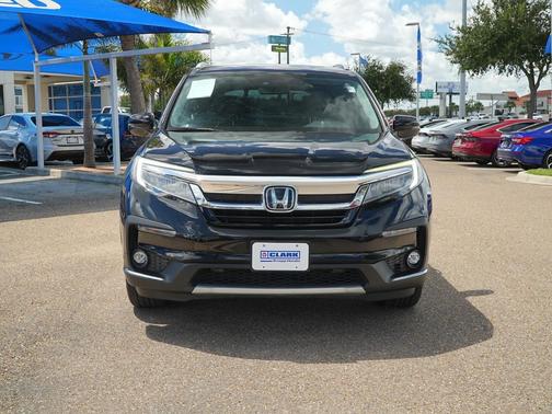 2022 Honda Pilot Touring 8-Passenger