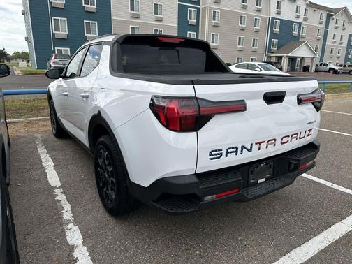 Ice White 2022 Hyundai SANTA CRUZ SEL Premium