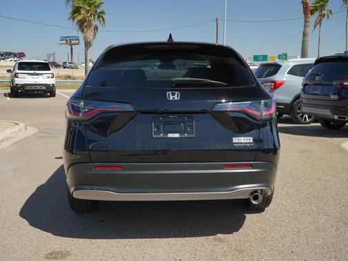 2026 Honda HR-V 2WD Sport