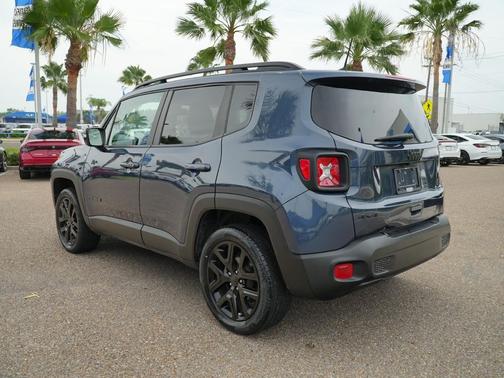 Slate Blue Pearlcoat 2023 Jeep Renegade Altitude