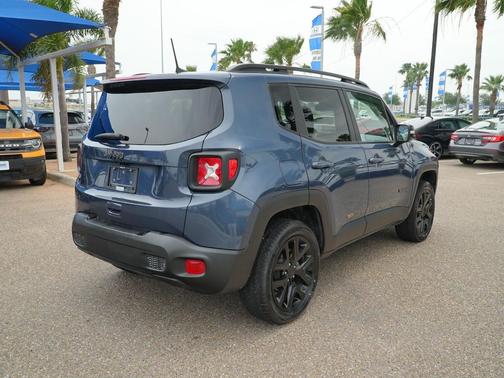 Slate Blue Pearlcoat 2023 Jeep Renegade Altitude