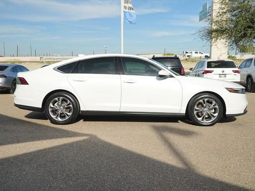 Platinum White Pearl 2024 Honda Accord EX
