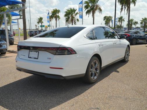 Platinum White Pearl 2024 Honda Accord EX