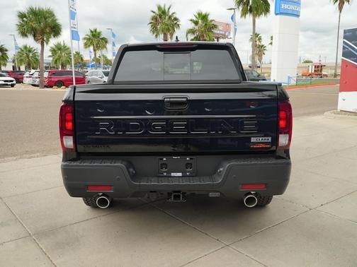 Crystal Black Pearl 2026 Honda Ridgeline TrailSport